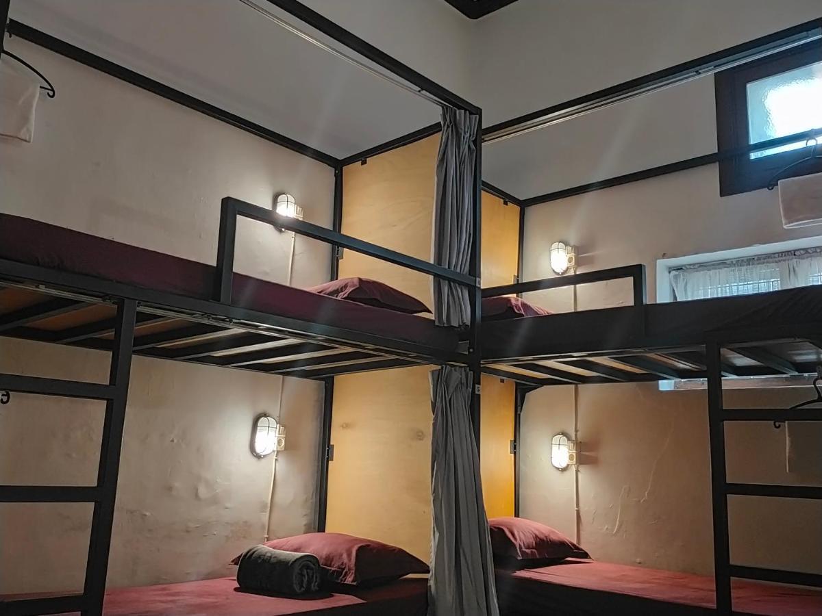세메루 호스텔 말랑 외부 사진